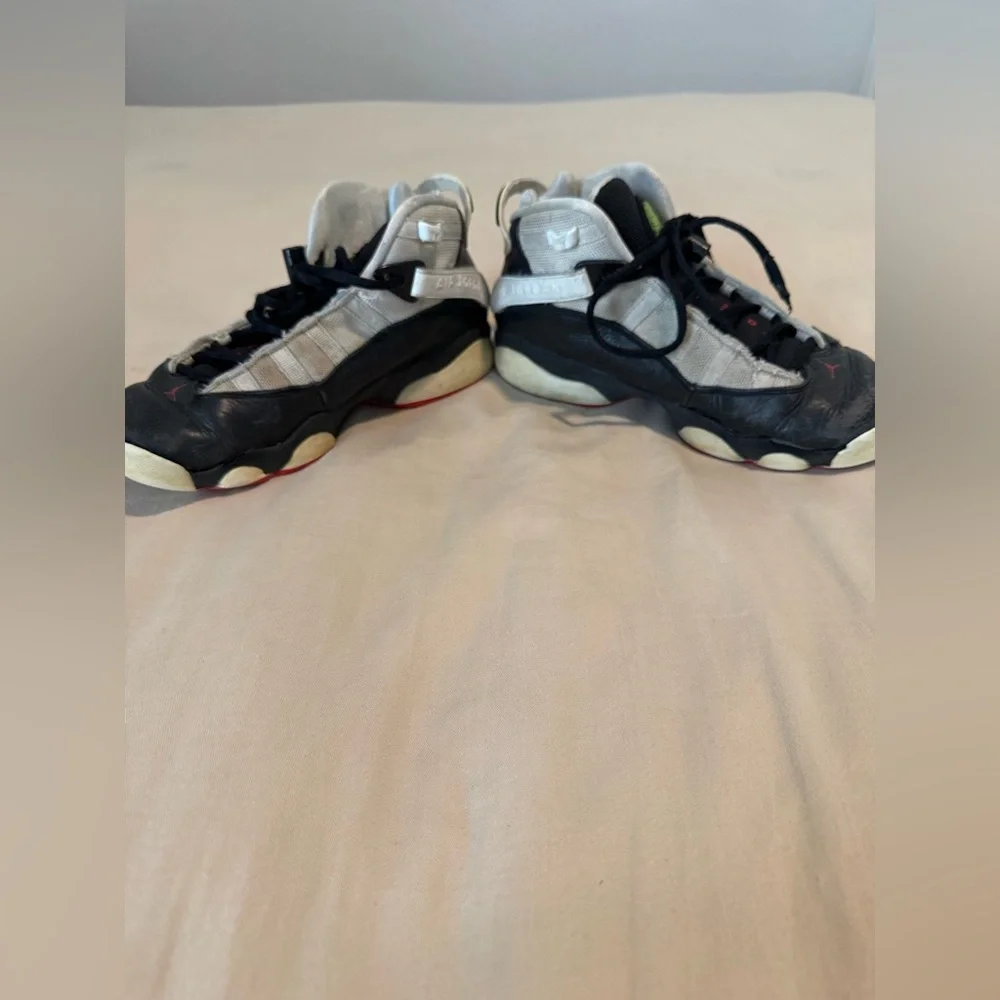 Jordan Boys Shoes 6.5Y Black Red White Used - Picture 7 of 9